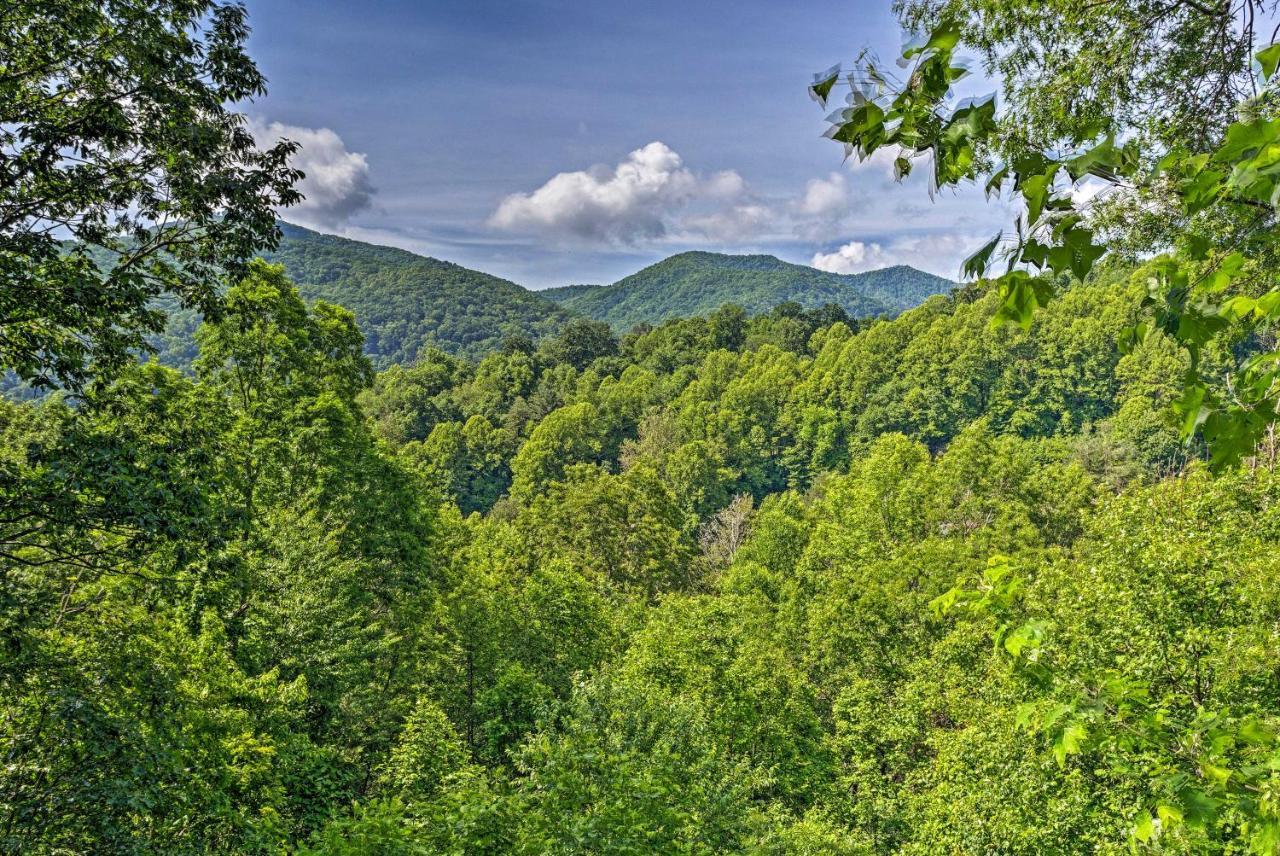 Mountain-View Maggie Valley House With Spacious Deck Extérieur photo
